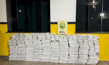 Casal é preso transportando 144 kg na região