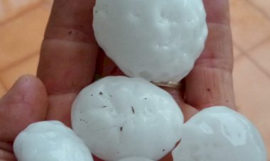 Chuva de  Granizo agora a pouco no Interior de Marechal Rondon- sábado dia 1º