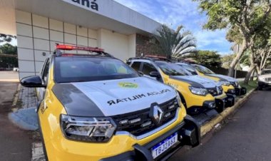 Mulher é detida por desacato e desobediência após confusão em via pública