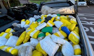 Toledo  agora pela manhã: Quase meia tonelada de drogas é apreendida após perseguição na PR-317 -