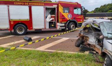 ATUALIZADO: Grave acidente na BR-272 em Iporã deixa uma jovem morta e mulher gravemente ferida