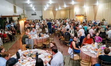 Café Colonial 2026 bate recorde de público e serve mais de 2.750 pessoas em Mercedes