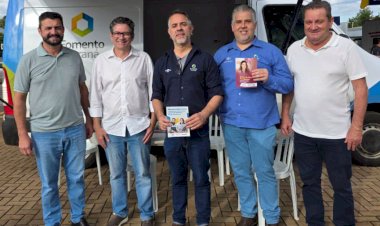 Van da Fomento Paraná Estaciona em Marechal Cândido Rondon e Oferece Crédito com Juros a Partir de 0,82% para Microempreendedores
