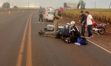 Colisão traseira entre carro e moto deixa motociclista ferido na PR-239 em Assis Chateaubriand