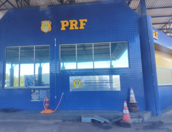 Carreta tomba na BR-277 em Nova Laranjeiras e deixa vítima em estado grave