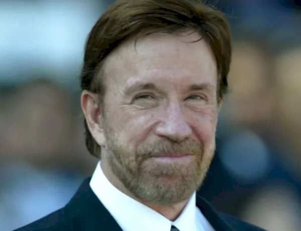 Morre Chuck Norris, ícone dos filmes de ação, aos 86 anos