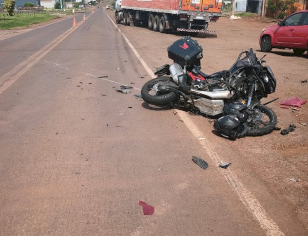 Motociclista e passageira ficam feridos em acidente na  região