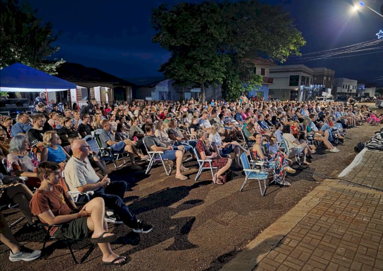 Cantata Natalina encerra o Natal da Família 2025 com chave de ouro em Nova Santa Rosa