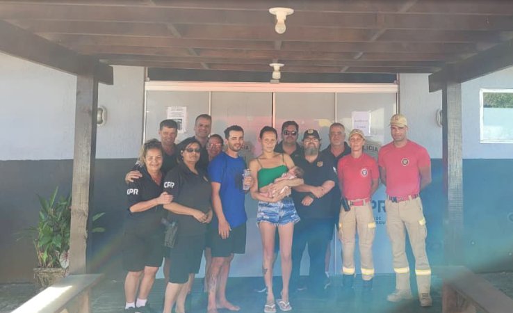 Policial civil salva bebê que estava engasgado