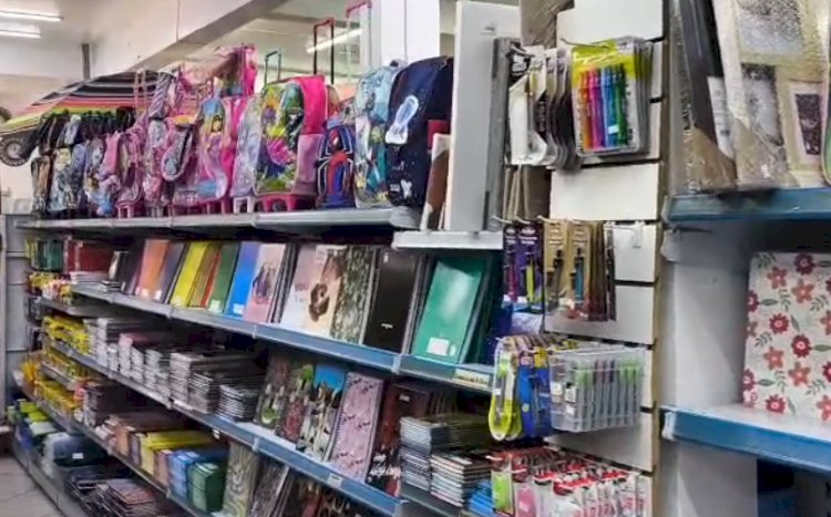 Prédio Roxo disponibiliza grande variedade  e economia na compra de material escolar em Marechal Cândido Rondon