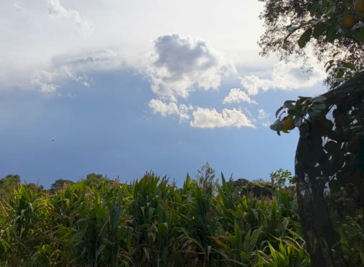 Núcleo de instabilidade avança pelo Paraguai e pode provocar pancadas isoladas no Oeste do Paraná