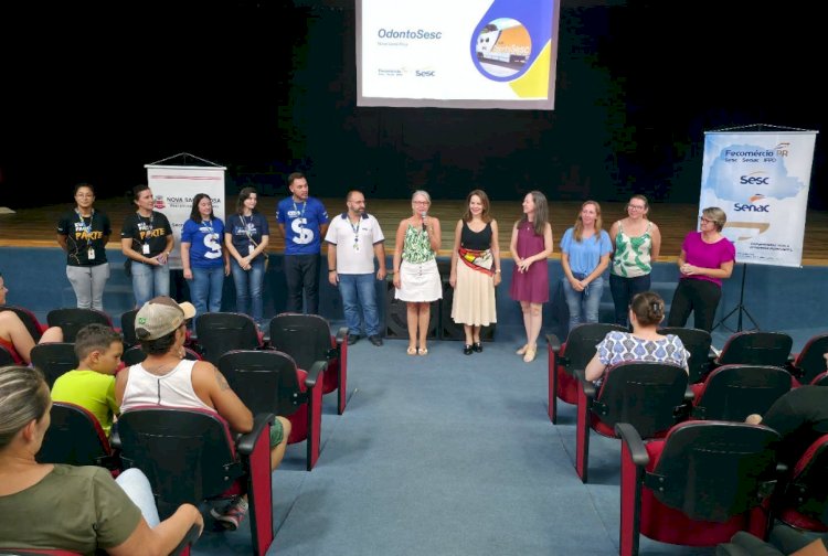 Pacientes participam de reunião sobre atendimentos da Unidade Móvel do OdontoSesc em Nova Santa Rosa