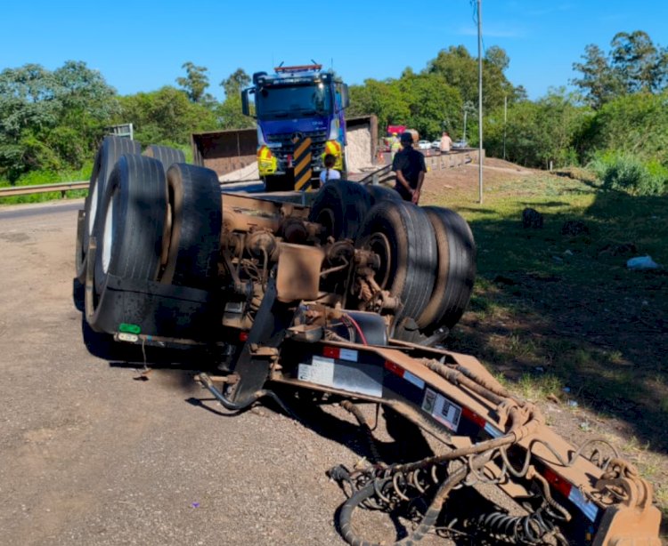 Segundo acidente é registrado próximo à Ponte Ayrton Senna  nesta manhã (1º) e causou interdição total na rodovia
