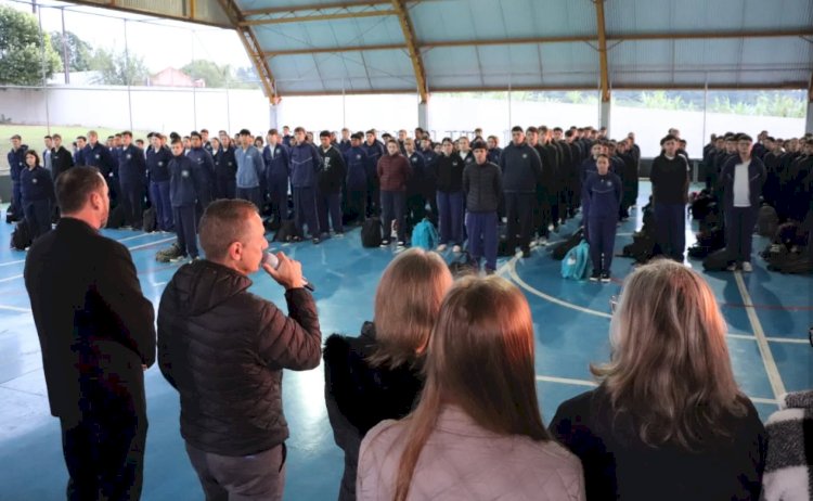 Autoridades municipais participam de solenidade no Colégio Estadual Cívico-Militar Marechal Rondon