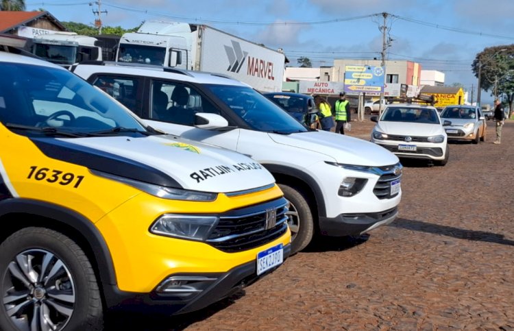 Polícia Rodoviária e DER promovem ação educativa da campanha Maio Amarelo em Toledo