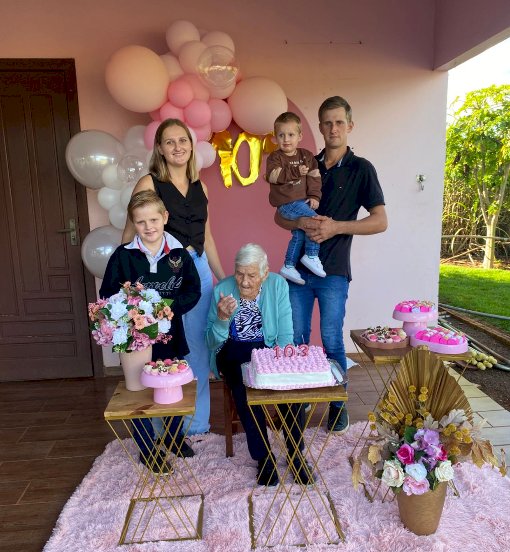 Pioneira de Planalto do Oeste celebra 103 anos de vida em Nova Santa Rosa