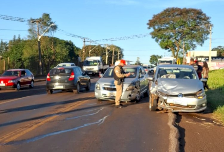 Colisão transversal deixa três mulheres feridas na PR-317 em Toledo