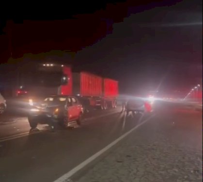ATENÇÃO: Grave acidente interdita PR-495 entre Pato Bragado e Entre Rios do Oeste