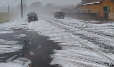 Chuva de granizo intenso  faz Castro no Paraná-Defesa civil monitora situação