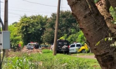 Operação conjunta prende suspeito de homicídio e apreende armas e drogas em Santa Helena