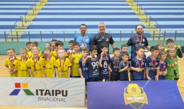 IV Copa Karl Schmidt de Futsal se despede com dobradinha e goleada