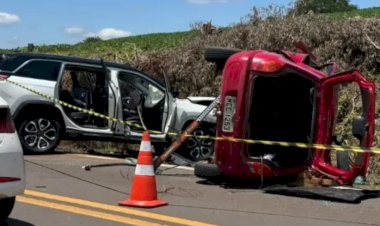 Colisão envolve veículo de Marechal Rondon na PR-180 deixa dois mortos no Sudoeste do Paraná