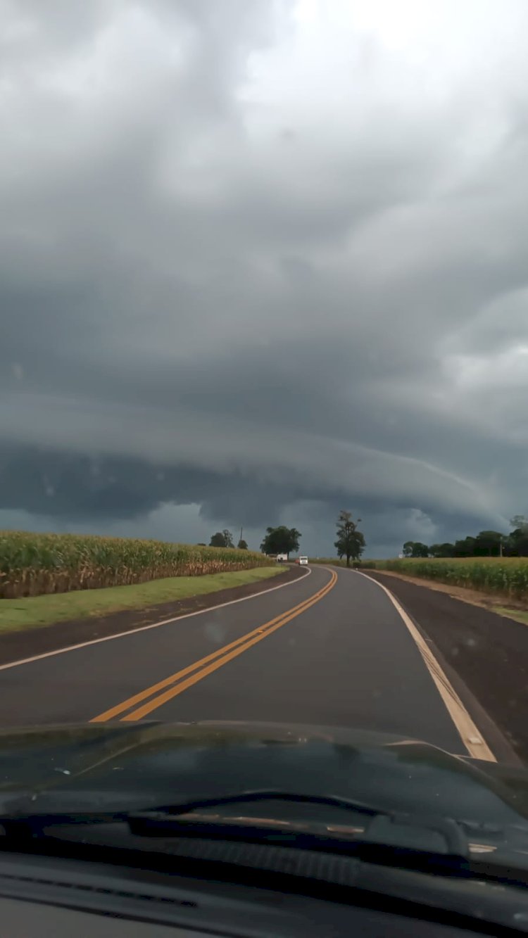 Previsão se confirma e prevê mais chuva para  domingo