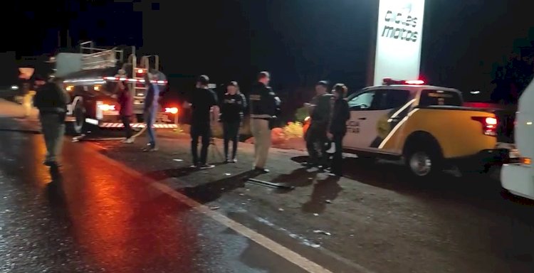 Acidente na PR-491 envolve dois carros e deixa motoristas feridos  proximo a Nova Santa Rosa