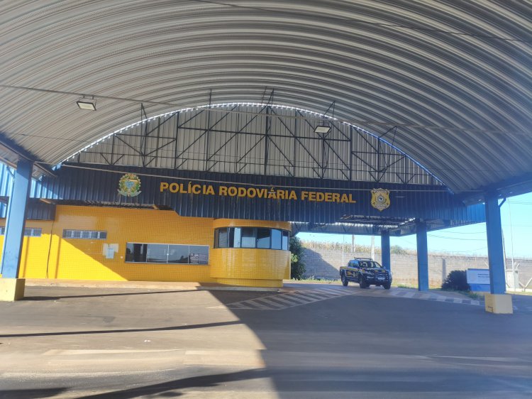PRF apreende droga em Cascavel e atende caso de pessoa  morta em Terra Roxa