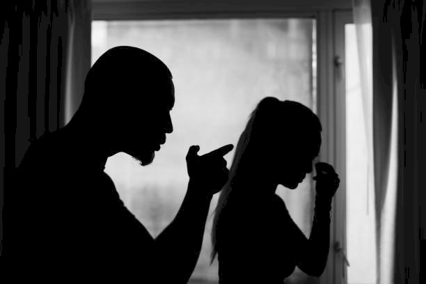 Mulher é vítima de violência doméstica e ameaçada de morte em Marechal Rondon