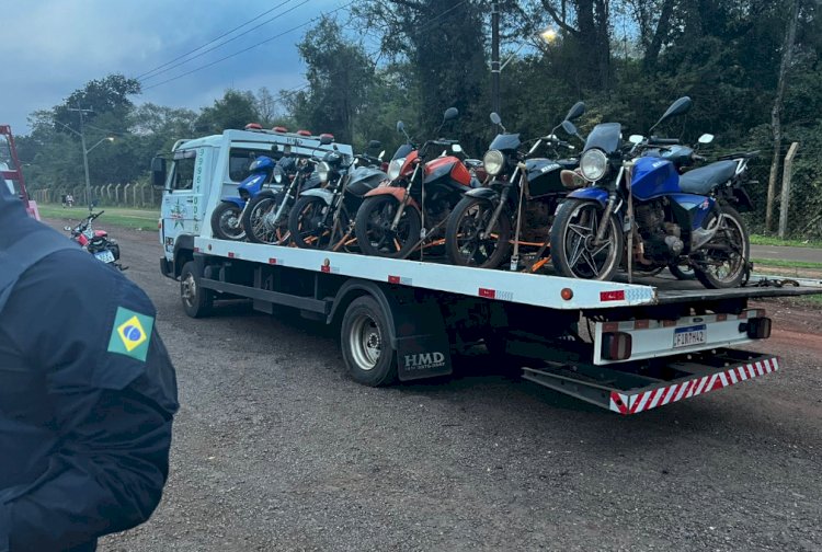 PRF apreende 55 motocicletas estrangeiras em operação na BR-277, em Foz do Iguaçu