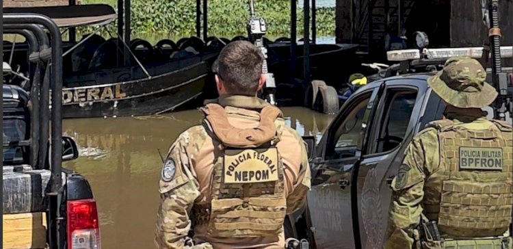 BPFRON, PF e GEPOM apreendem 746 kg de maconha e prendem dois homens em Guaíra