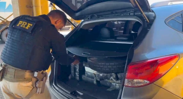 PRF apreende 466 kg de maconha após perseguição na BR-277 em Cascavel