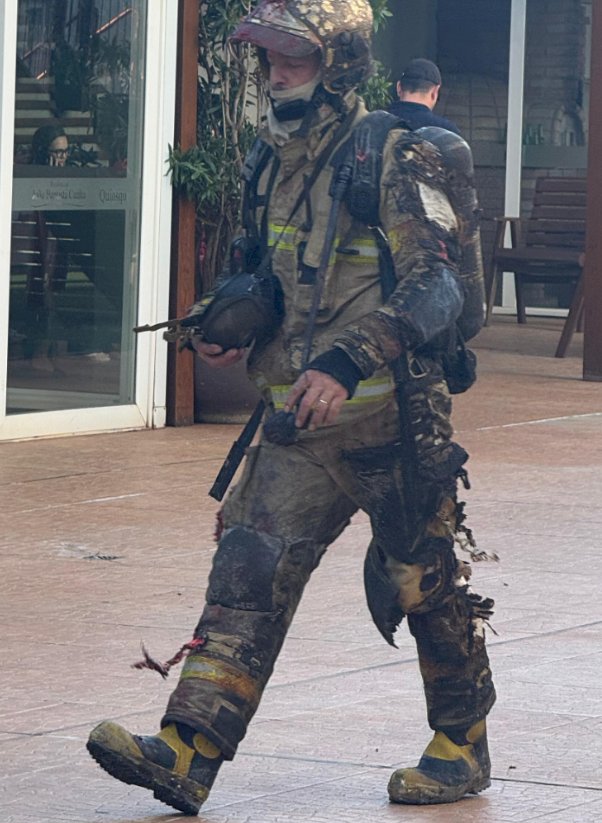 Incêndio em edifício no Bairro Country deixa três vítimas em Cascavel