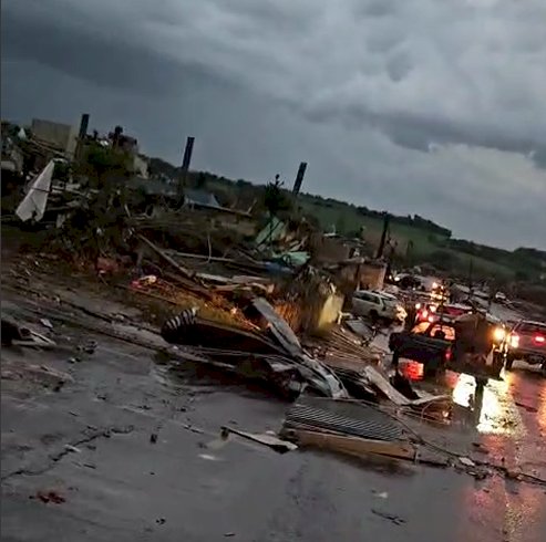Tornado no Paraná: sobe para  6 o número de mortos e mais de 630 feridos após tragédia em Rio Bonito do Iguaçu