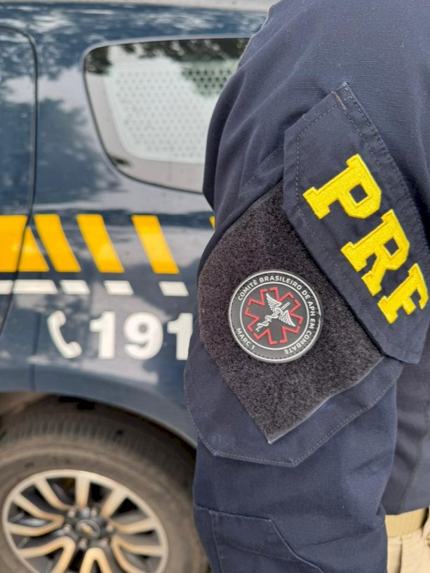 PRF apreende veículo com 10 mil maços de cigarros contrabandeados na região de Toledo