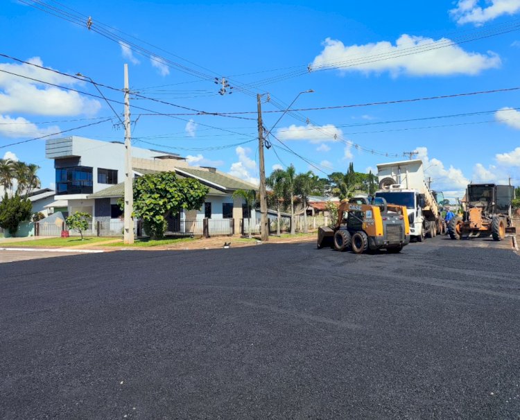 Prefeitura de Nova Santa Rosa inicia implantação de redutores de velocidade  na sede municipal