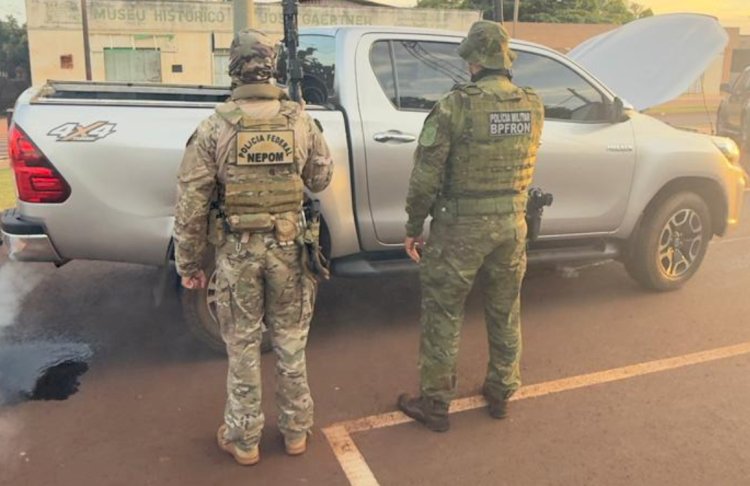 BPFRON e PF recuperam Hilux furtada e prendem motorista em área rural de Mercedes
